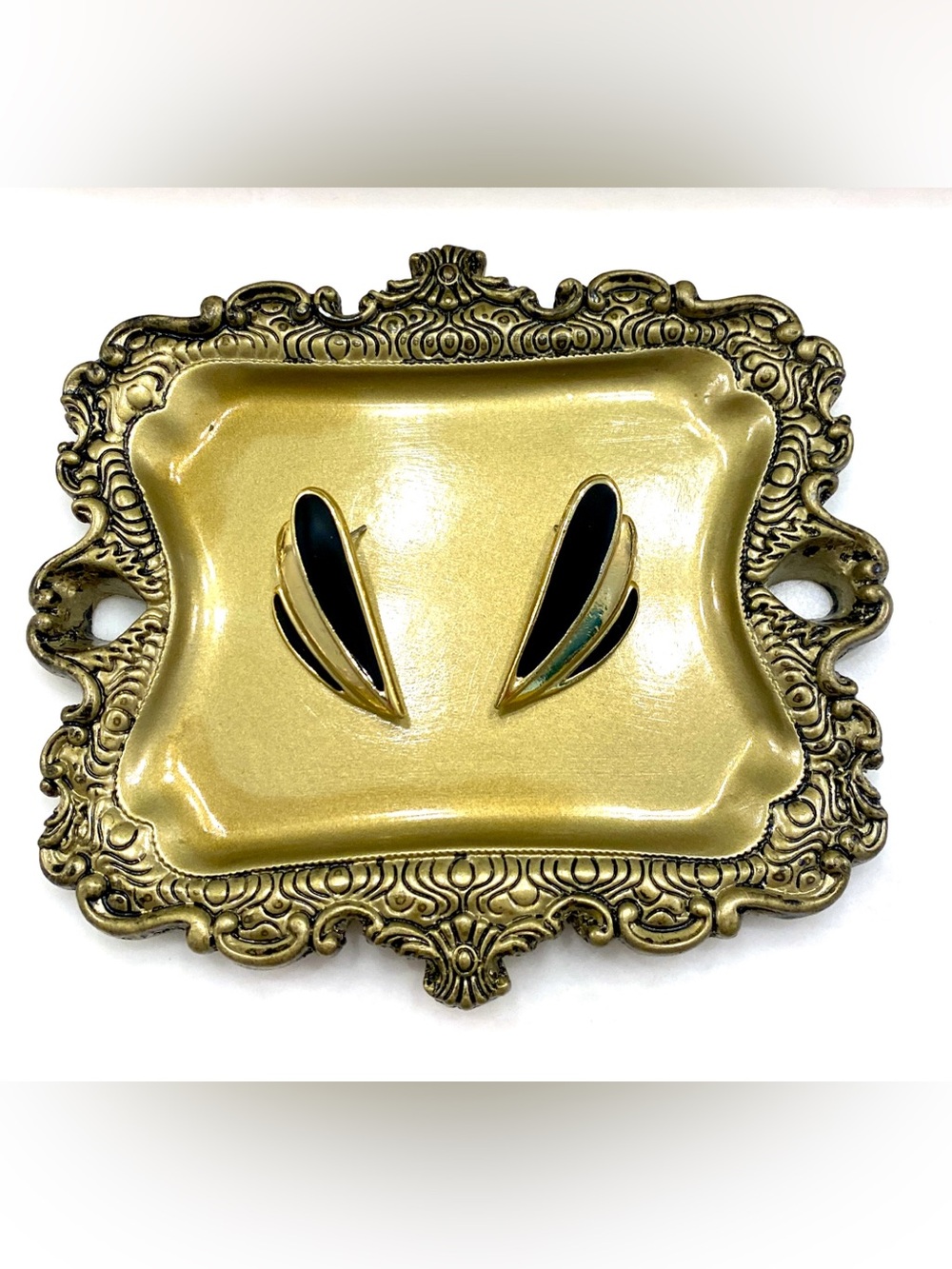 Vintage Gold Tone Black Cream Enamel Winged Shield Stud Statement Earrings